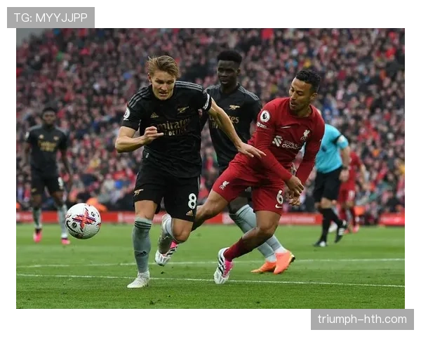 乌加特与罗德里:防守型和组织型后腰的战术角色对比 乌加特与罗德里:防守型和组织型后腰的战术角色对比