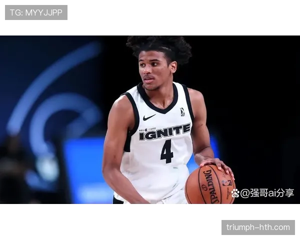 丹尼·格林无球跑动拉开空间，3D属性提升球队进攻效率